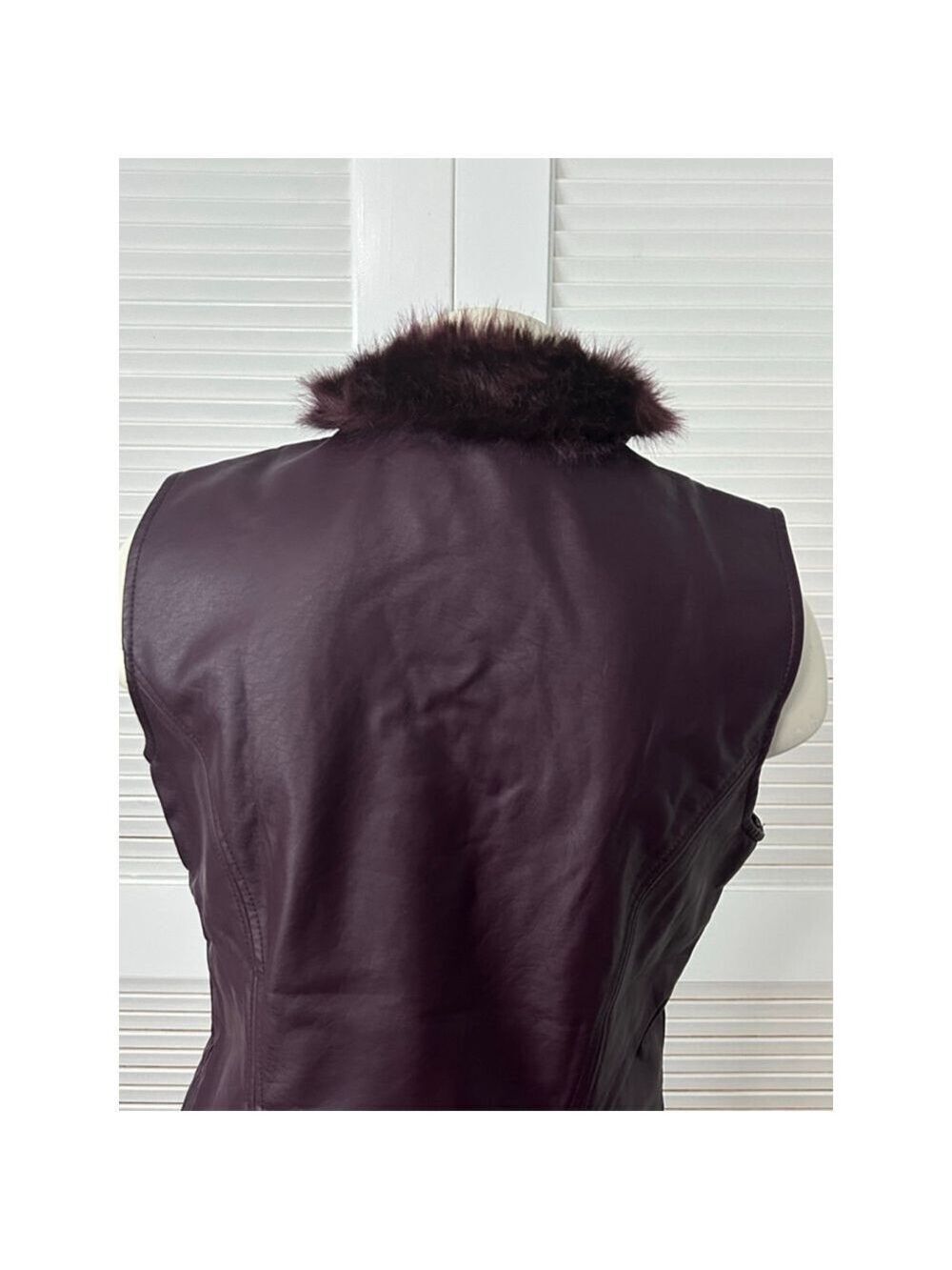 Dennis Basso Merlot Faux Leather Moto Vest Faux Fur Collar S - Picture 10 of 14